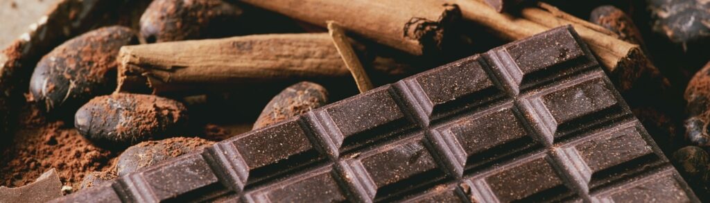 Dark chocolate bar